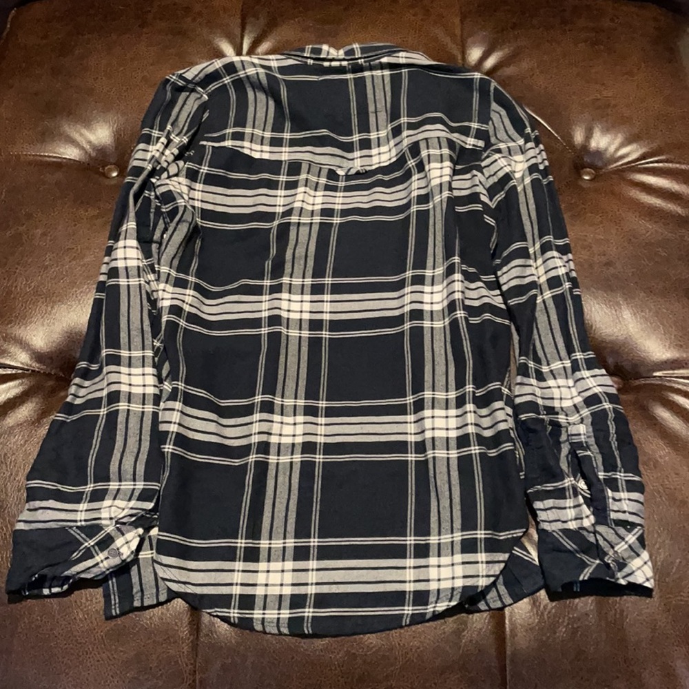 Abercrombie & Fitch women’s navy plaid shirt - Picture 4 of 8